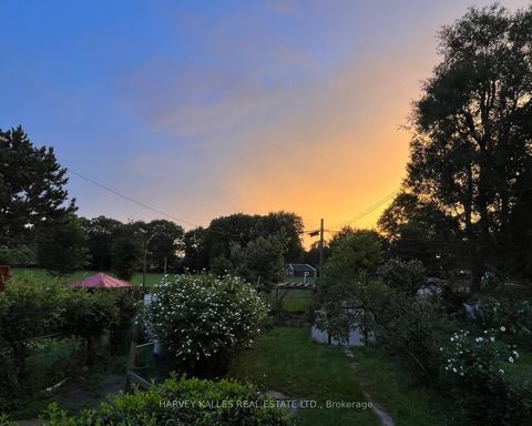 Photo 25 at 26 Leyton Avenue, Oakridge, Toronto