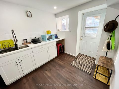 Photo 35 at 26 Leyton Avenue, Oakridge, Toronto