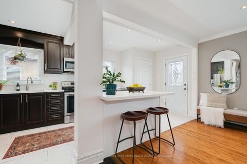 Photo 2 at 24 Boem Avenue, Maryvale, Toronto