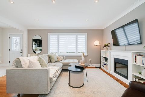 Photo 12 at 24 Boem Avenue, Maryvale, Toronto