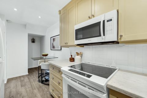 Photo 11 at 34 Sugar Millway, Windfields, Toronto