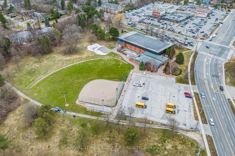 Photo 43 at 34 Sugar Millway, Windfields, Toronto