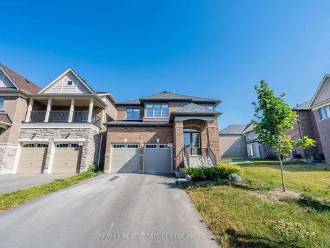 Photo 2 at 192 Miyako Court, Windfields, Oshawa