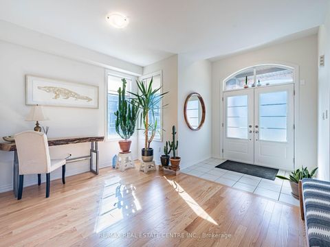 Photo 9 at 192 Miyako Court, Windfields, Oshawa