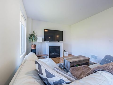 Photo 14 at 192 Miyako Court, Windfields, Oshawa