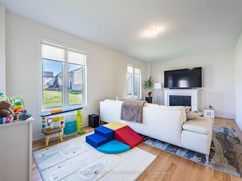 Photo 17 at 192 Miyako Court, Windfields, Oshawa