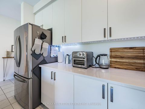 Photo 25 at 192 Miyako Court, Windfields, Oshawa