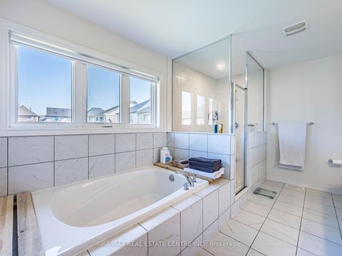 Photo 32 at 192 Miyako Court, Windfields, Oshawa