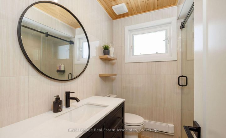 Photo 21 at 1898 Barsuda Drive, Clarkson, Mississauga