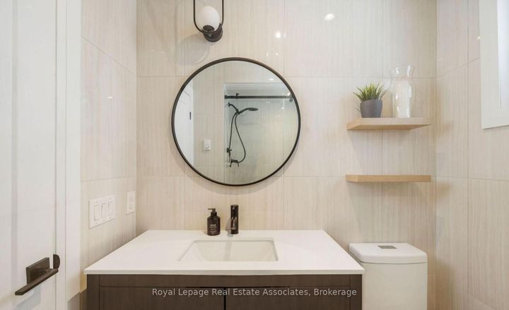 Photo 22 at 1898 Barsuda Drive, Clarkson, Mississauga