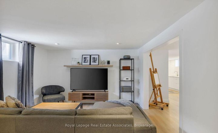 Photo 30 at 1898 Barsuda Drive, Clarkson, Mississauga