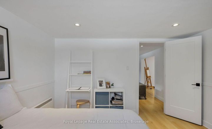 Photo 35 at 1898 Barsuda Drive, Clarkson, Mississauga