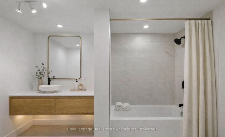 Photo 36 at 1898 Barsuda Drive, Clarkson, Mississauga