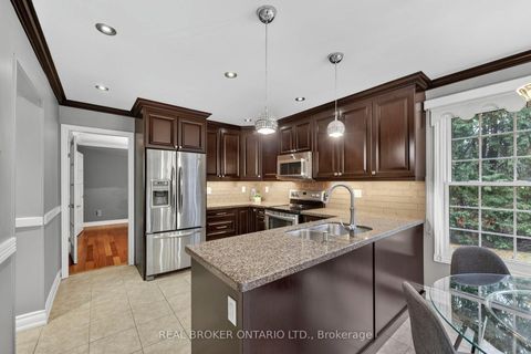 Photo 7 at 89 Marsden Court, Glenway Estates, Newmarket