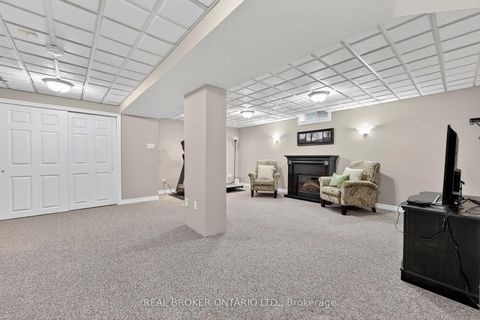 Photo 32 at 89 Marsden Court, Glenway Estates, Newmarket