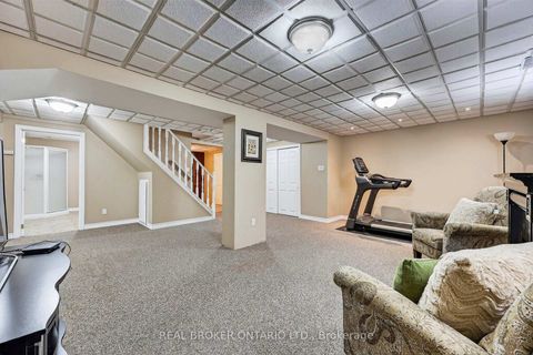 Photo 33 at 89 Marsden Court, Glenway Estates, Newmarket
