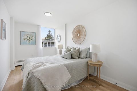 Photo 18 at 101 - 1950 Kennedy Road, Dorset Park, Toronto