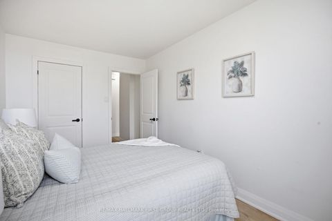 Photo 19 at 101 - 1950 Kennedy Road, Dorset Park, Toronto