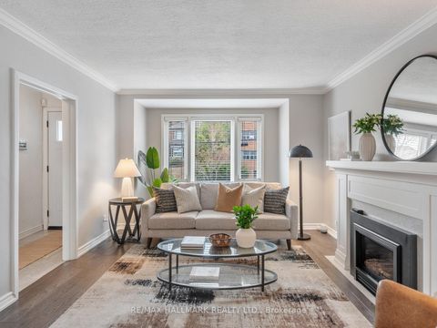 Photo 4 at 8 Glenvale Boulevard, Leaside, Toronto