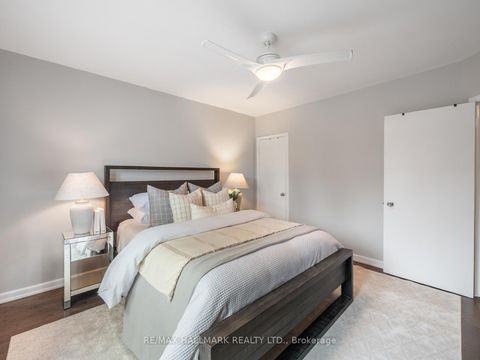 Photo 24 at 8 Glenvale Boulevard, Leaside, Toronto