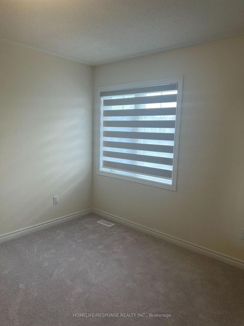 Photo 8 at 925 REXTON Drive, Kedron, Oshawa