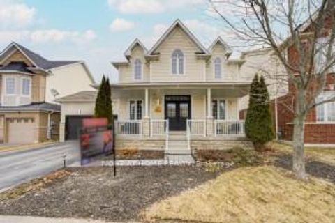 Photo 3 at 79 The Queensway Way, Shore, Barrie