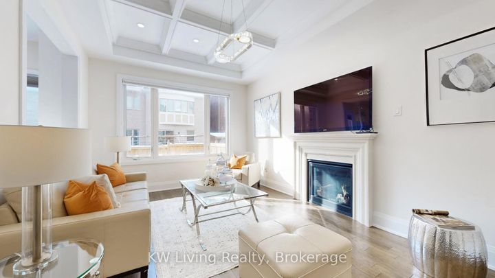 Photo 3 at 92 Giardina Crescent N, Bayview Hill, Richmond Hill