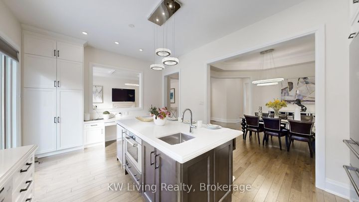 Photo 12 at 92 Giardina Crescent N, Bayview Hill, Richmond Hill