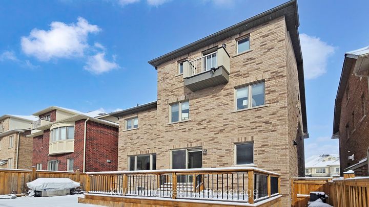 Photo 48 at 92 Giardina Crescent N, Bayview Hill, Richmond Hill