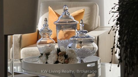 Photo 6 at 92 Giardina Crescent N, Bayview Hill, Richmond Hill