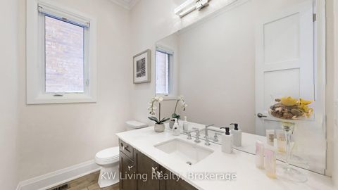 Photo 17 at 92 Giardina Crescent N, Bayview Hill, Richmond Hill