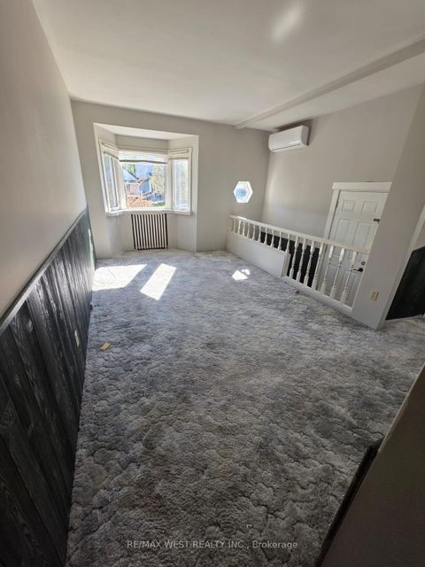 Photo 7 at 160 King Edward Avenue, Lumsden, Toronto