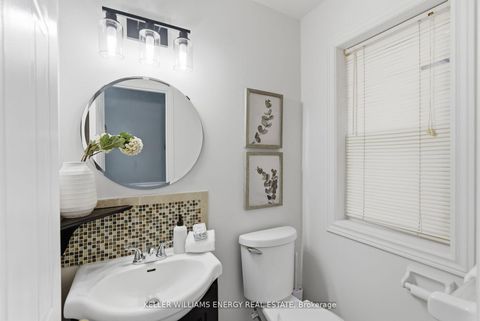 Photo 15 at 332 Elgin Street W, McLaughlin, Oshawa