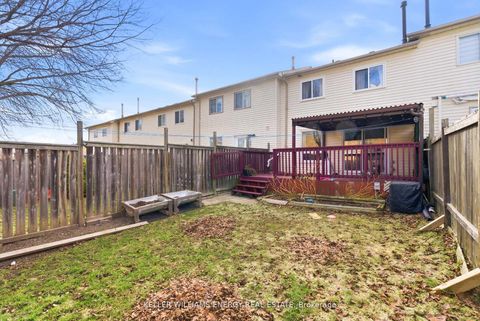 Photo 32 at 332 Elgin Street W, McLaughlin, Oshawa