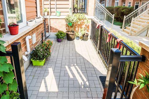 Photo 2 at 59 - 2500 Hill Rise Court, Windfields, Oshawa