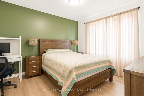 Photo 14 at 59 - 2500 Hill Rise Court, Windfields, Oshawa