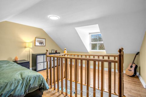 Photo 7 at 1060 Dundas Street W, Bellwoods, Toronto