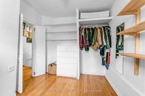 Photo 10 at 1060 Dundas Street W, Bellwoods, Toronto