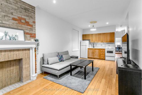 Photo 13 at 1060 Dundas Street W, Bellwoods, Toronto