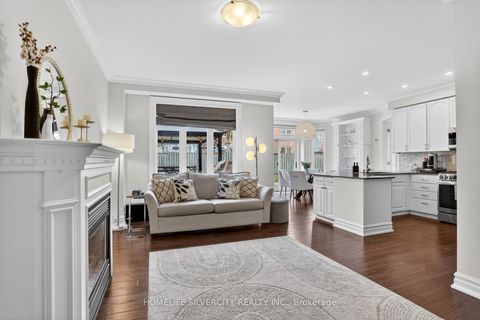 Photo 10 at 43 Rockport Drive, Centennial Scarborough, Toronto