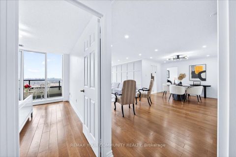 Photo 4 at 1501 - 8501 Bayview Avenue, Doncrest, Richmond Hill