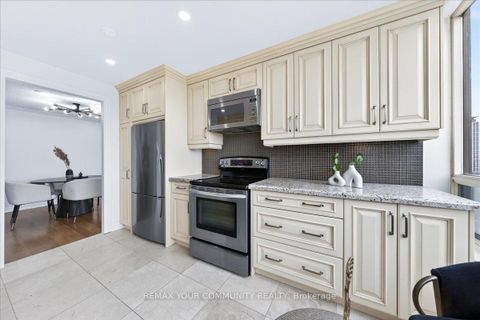 Photo 12 at 1501 - 8501 Bayview Avenue, Doncrest, Richmond Hill