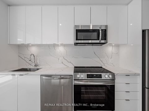 Photo 6 at 316 - 333 Sunseeker Avenue, Rural Innisfil, Innisfil