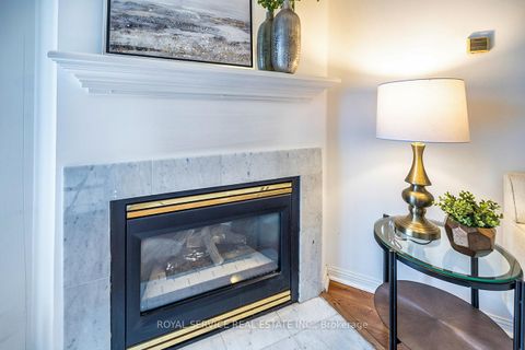 Photo 8 at 208 - 95 Wellington Street, Bowmanville, Clarington