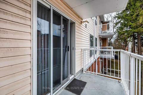 Photo 13 at 208 - 95 Wellington Street, Bowmanville, Clarington