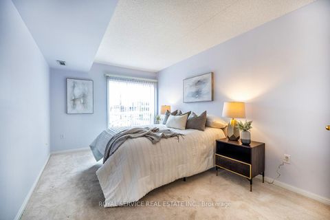 Photo 15 at 208 - 95 Wellington Street, Bowmanville, Clarington