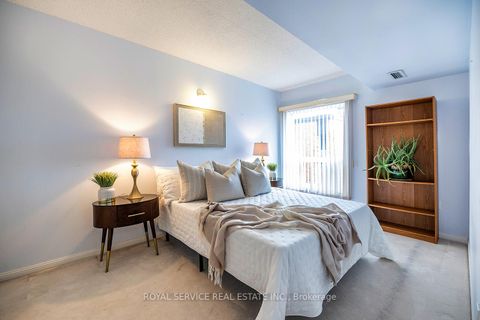 Photo 19 at 208 - 95 Wellington Street, Bowmanville, Clarington