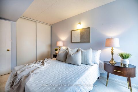 Photo 20 at 208 - 95 Wellington Street, Bowmanville, Clarington