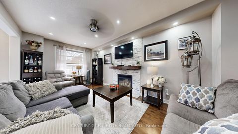 Photo 11 at 14 Round Leaf Court, Holly, Barrie