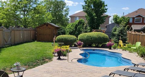 Photo 32 at 14 Round Leaf Court, Holly, Barrie